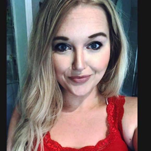 Meet your Posher, Dawna - Picture 1 of 1